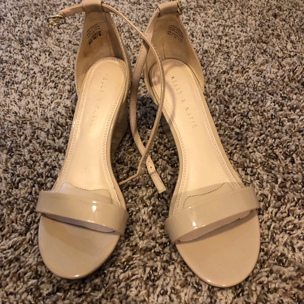 Kelly & Katie wedge heel